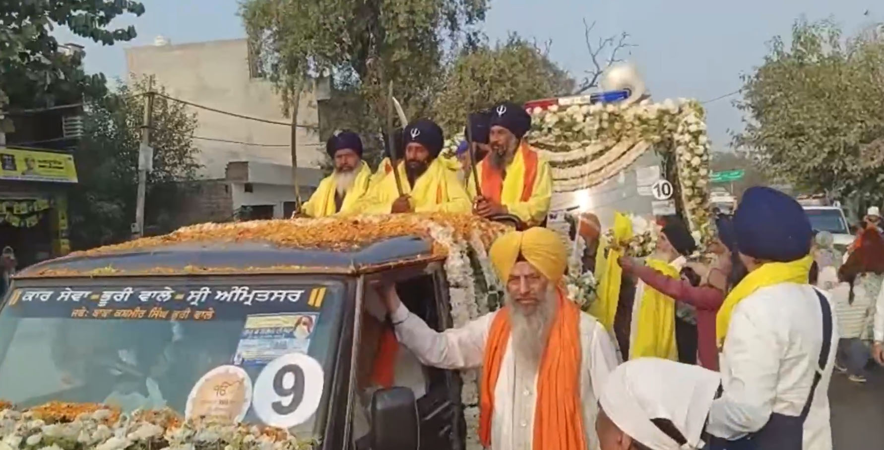 350 ਸਾਲਾ ਸ਼ਹੀਦੀ ਸ਼ਤਾਬਦੀ ਨੂੰ ਸਮਰਪਿਤ ਨਗਰ ਕੀਰਤਨ ਪਹੁੰਚਿਆ ਬਟਾਲਾ, ਸੰਗਤ ਨੇ ਕੀਤਾ ਸ਼ਾਨਦਾਰ ਸਵਾਗਤ